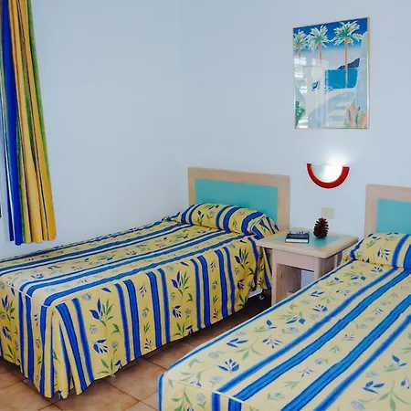 דירה Lemon Casthel Building Castle Harbour